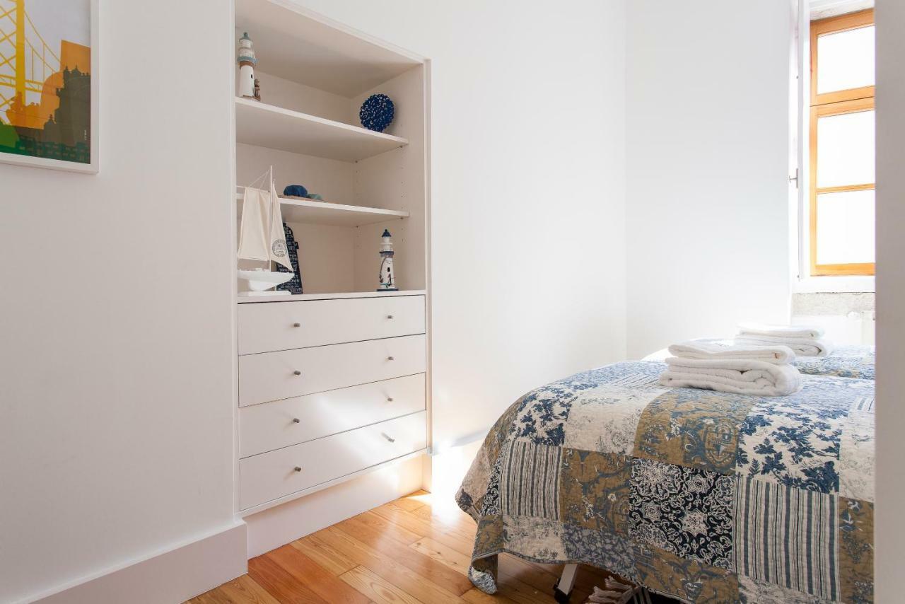 Chiado 4-Bedroom Flat Лиссабон Экстерьер фото