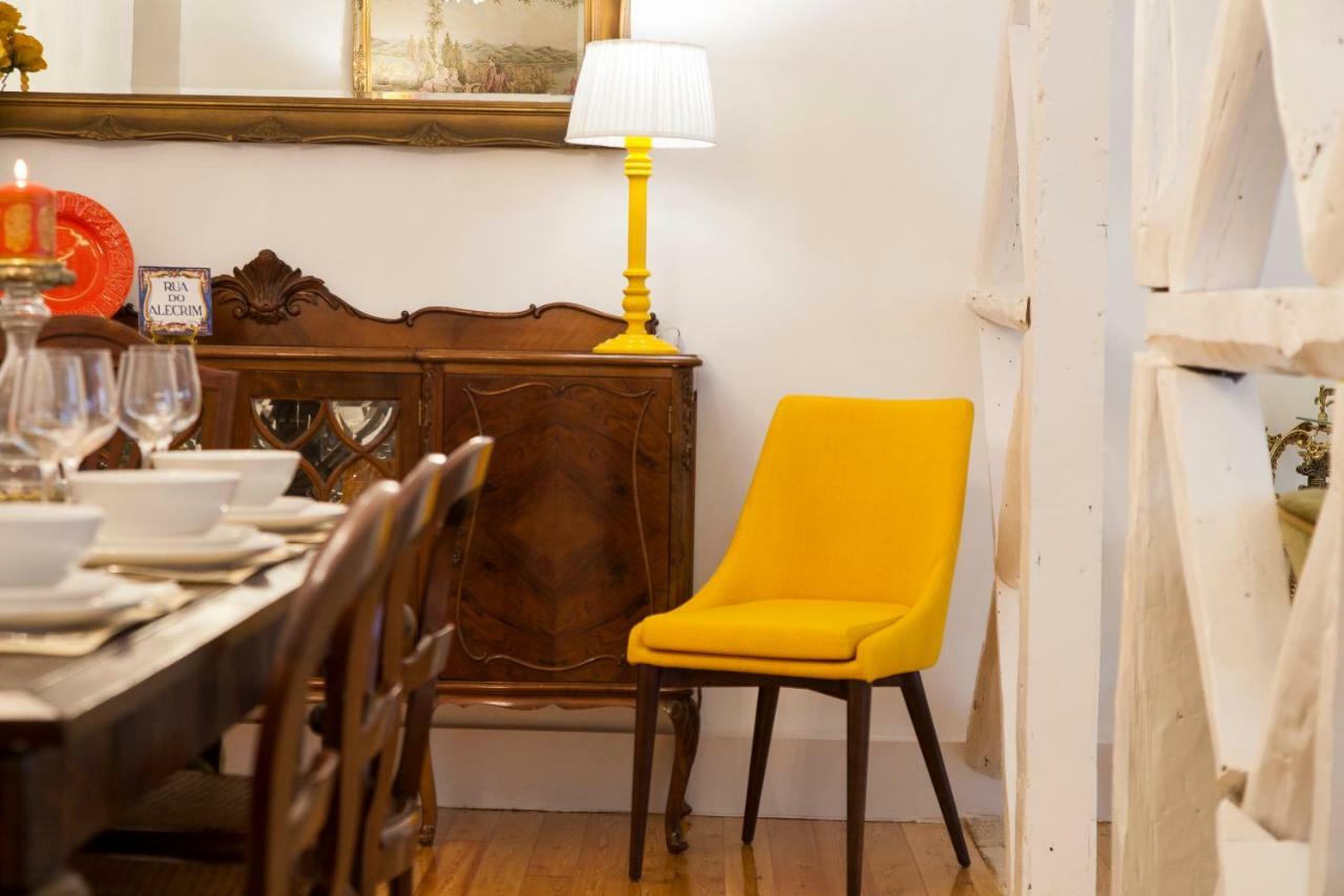 Chiado 4-Bedroom Flat Лиссабон Экстерьер фото